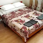 Posh Backpackers Hostel