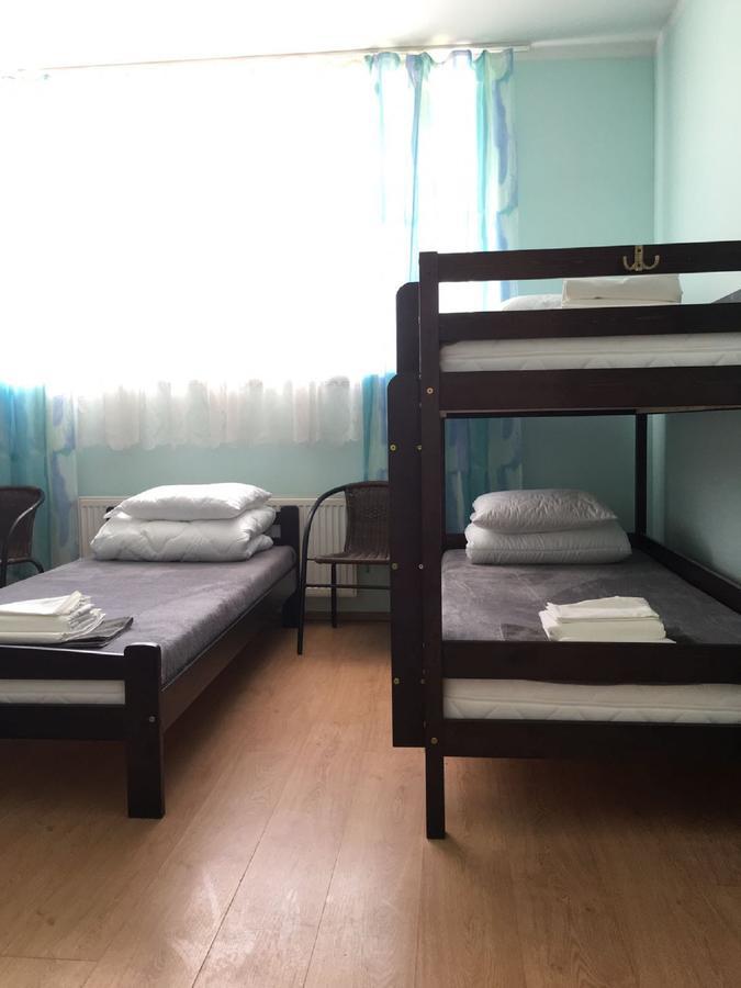 Posh Backpackers *